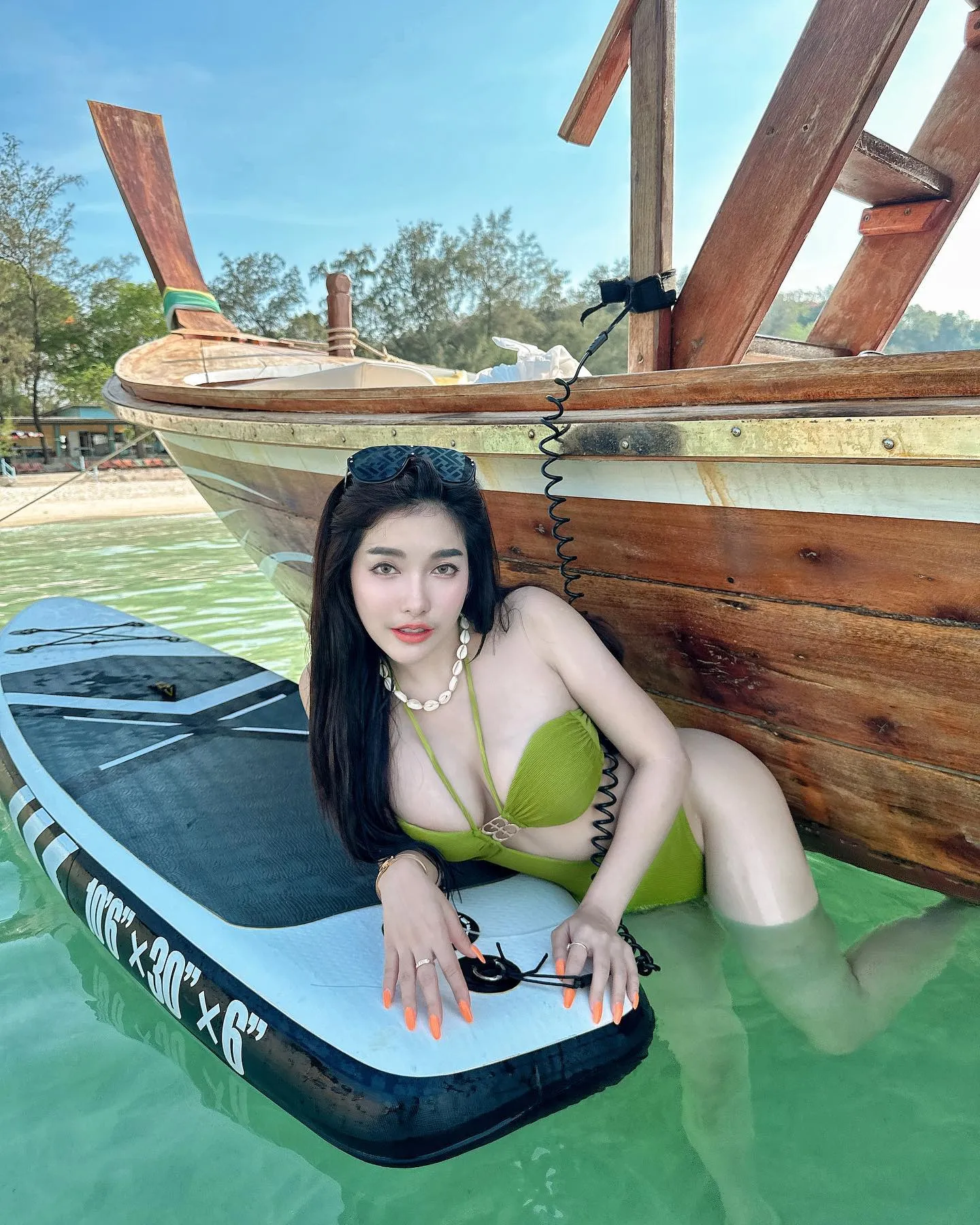 น้องใบเฟิร์น เน็ตไอดอลสุดเซ็กซี่ ผลงานโดดเด่นน่าติดตาม 26