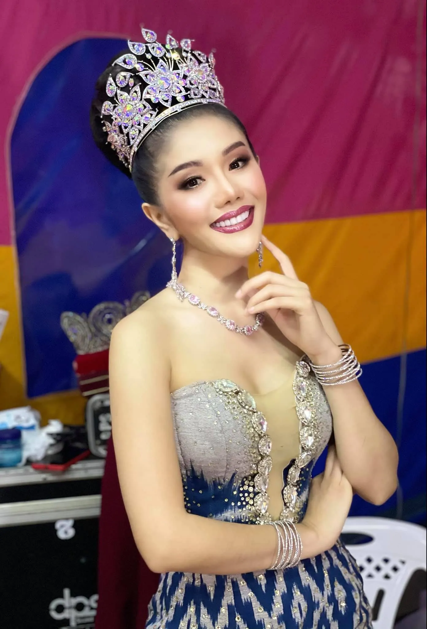เปิดประวัติ แพรวพราว แสงทอง หมอลำสาว แม่ลูกสองหุ่นแซ่บ 10