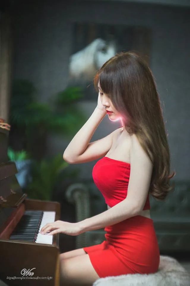 ปานฝัน ไวยาการณ์ นางแบบสาวผิวขาวจั๊วะ เนียนทุกสัดส่วน ผลงานเซ็กซี่ฉ่ำ โดนใจ 6