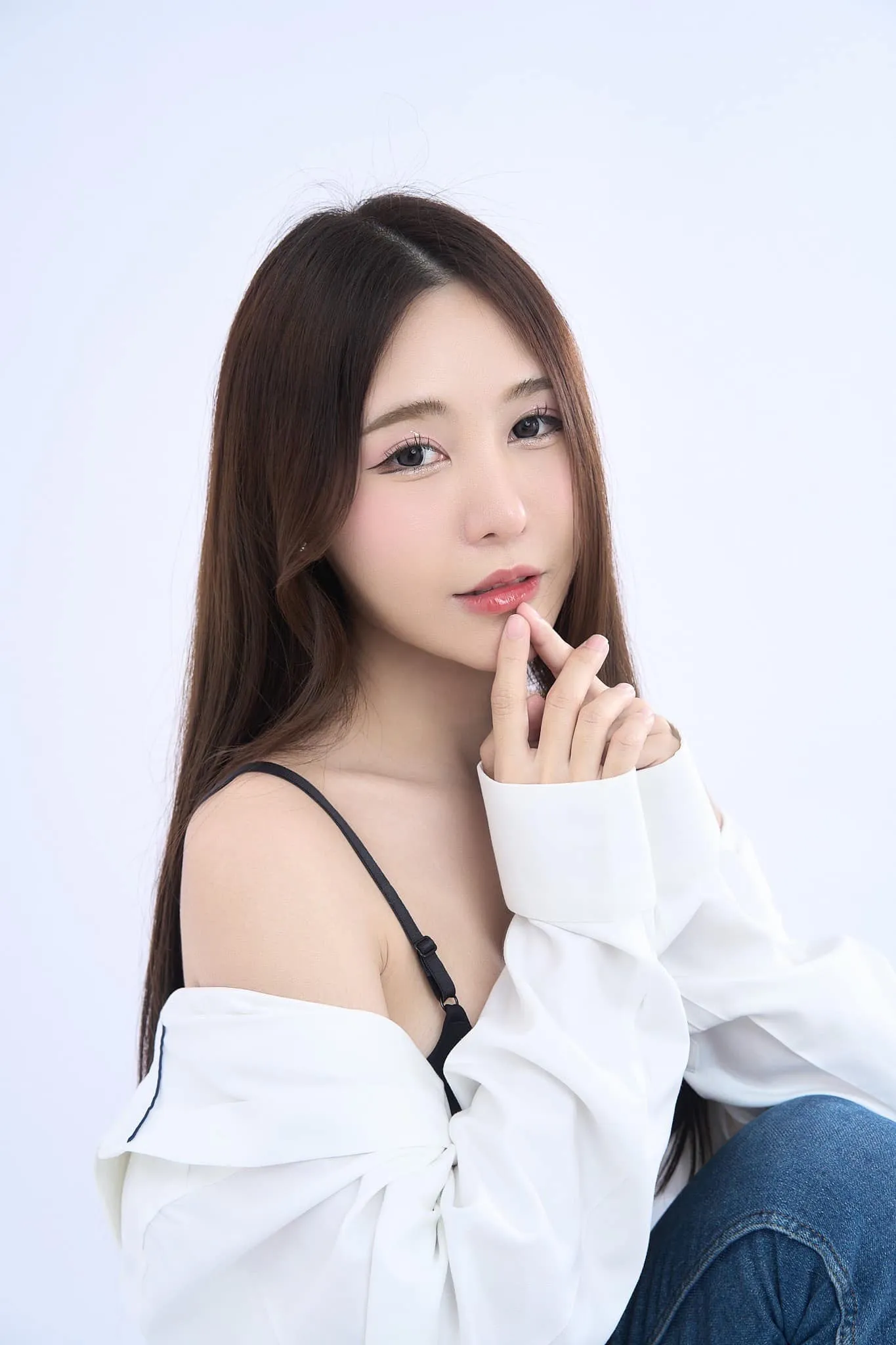 ปานฝัน ไวยาการณ์ นางแบบสาวผิวขาวจั๊วะ เนียนทุกสัดส่วน ผลงานเซ็กซี่ฉ่ำ โดนใจ 23