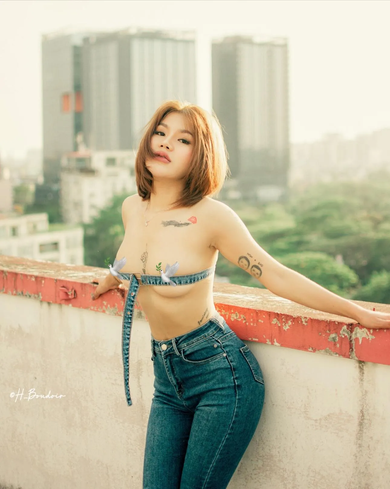 Tha Zin Oo นางแบบพม่า ดีกรีความเซ็กซี่ขั้นเทพ ชวนให้เสียวแบบสุดๆ 11