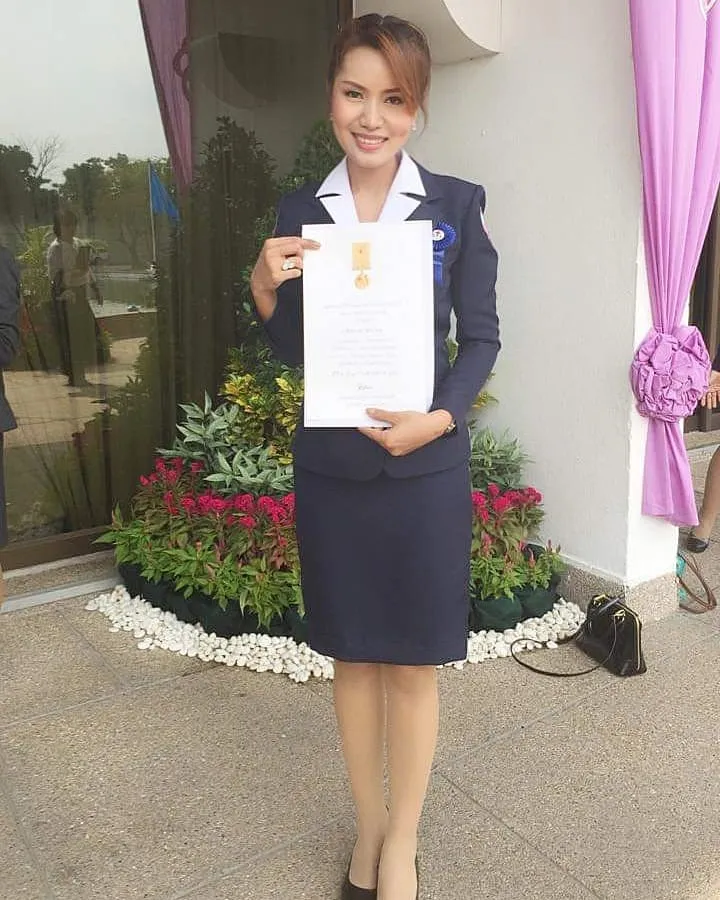 มาดาม เปิ้ล ผู้สมัคร ส.ส.ปชป สุโขทัย เขาคือ ใคร ? 25
