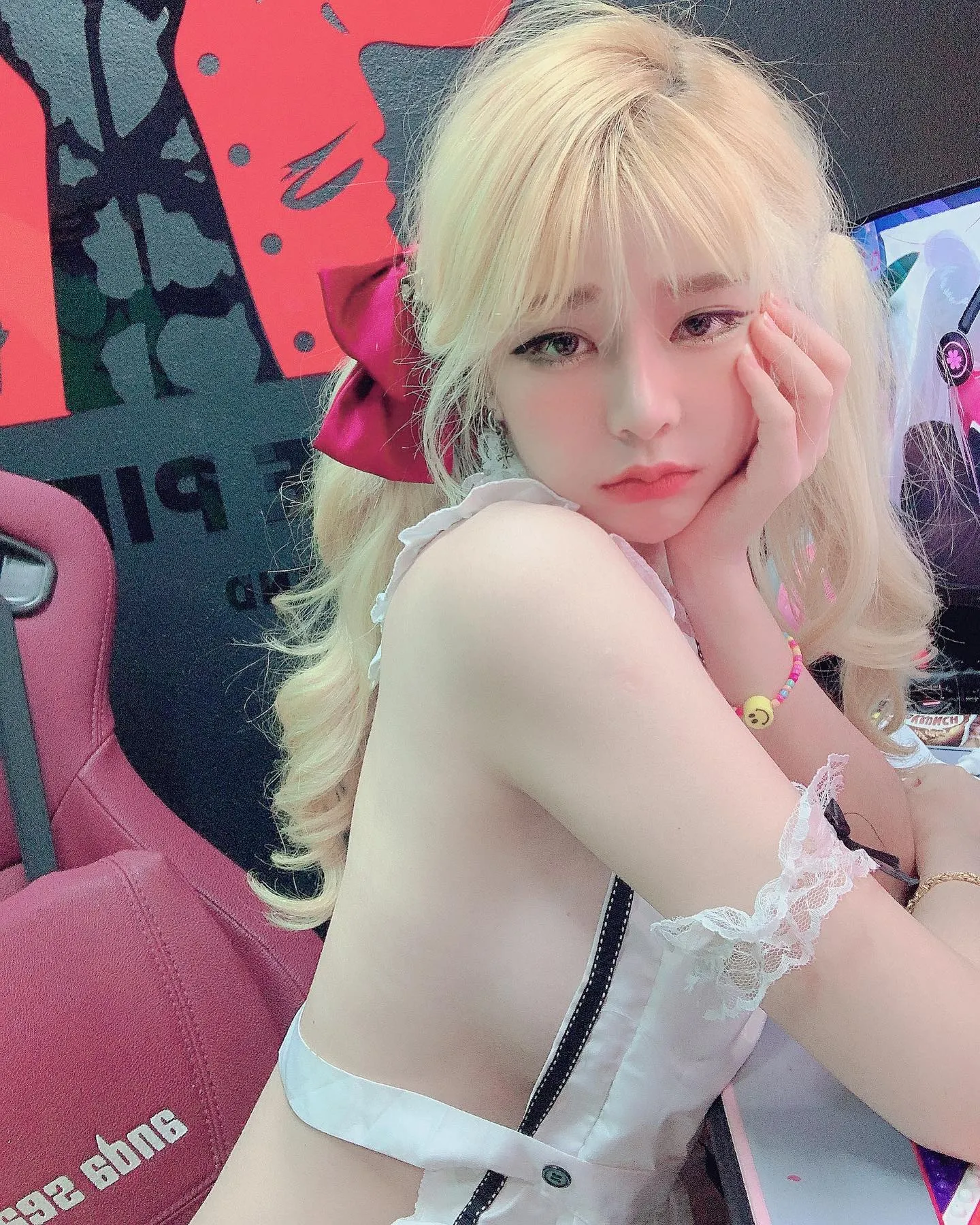 แป้งสามป๋องซาว เน็ตไอดอลสาวจากอุดร ขาว สวย มาแนวเซ็กซี่ใสๆ 18+ 15