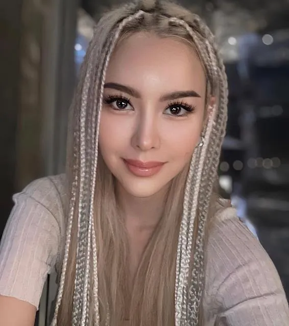 ไอซ์ ปรีชญา ดาราสาวสวยที่กำลังเป็นกระแสในขณะนี้ ‘เมร่อน’ 19