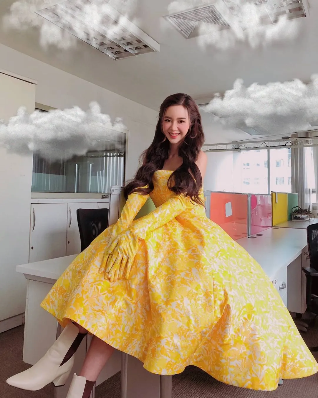 ไอซ์ ปรีชญา ดาราสาวสวยที่กำลังเป็นกระแสในขณะนี้ ‘เมร่อน’ 28