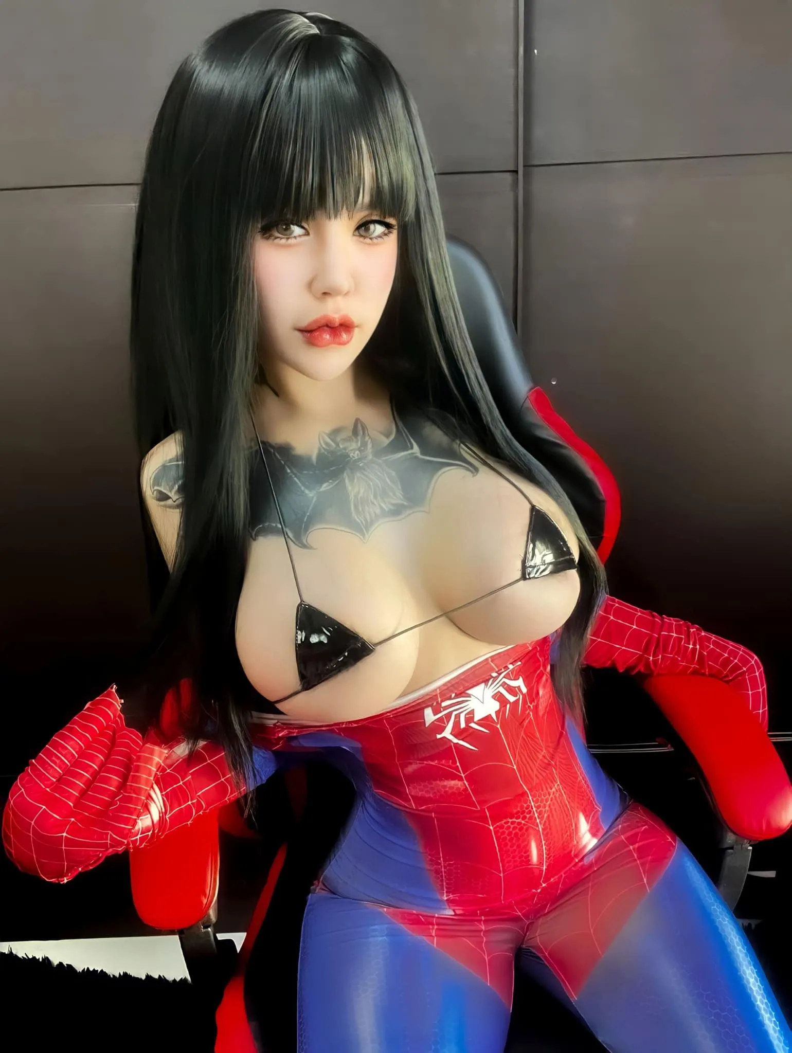 น้องการ์ตูน นางแบบผมม้า หน้าญี่ปุ่น ลุคแซ่บสุดในย่าน 11