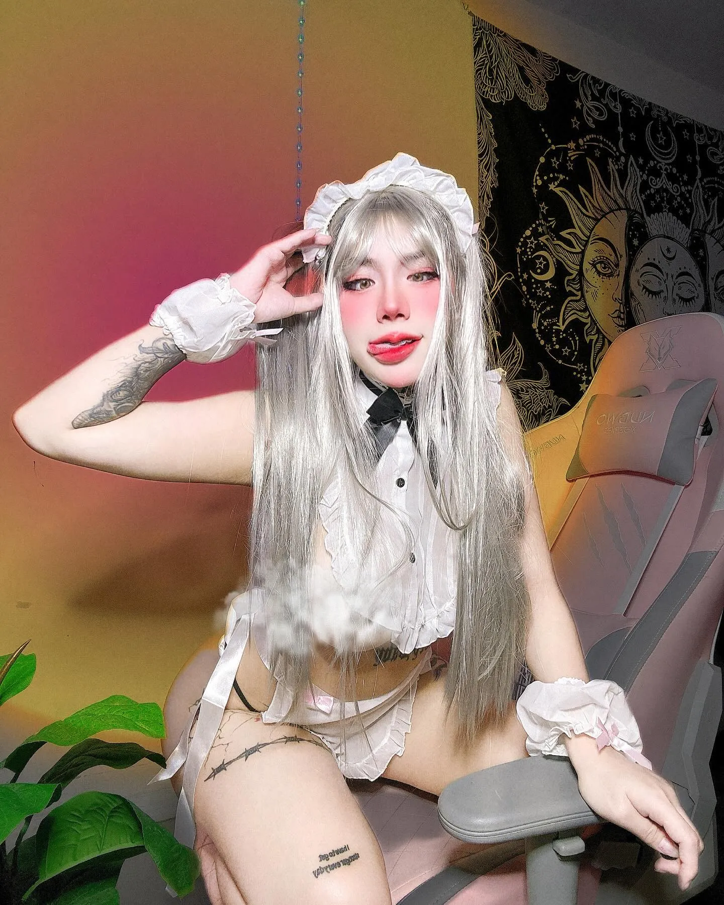 ไอริน โลกสีชมพู สาวสวยเน็ตไอดอลดาวยั่วสุดแซ่บมาแรงสาวลายสัก 18+ 9