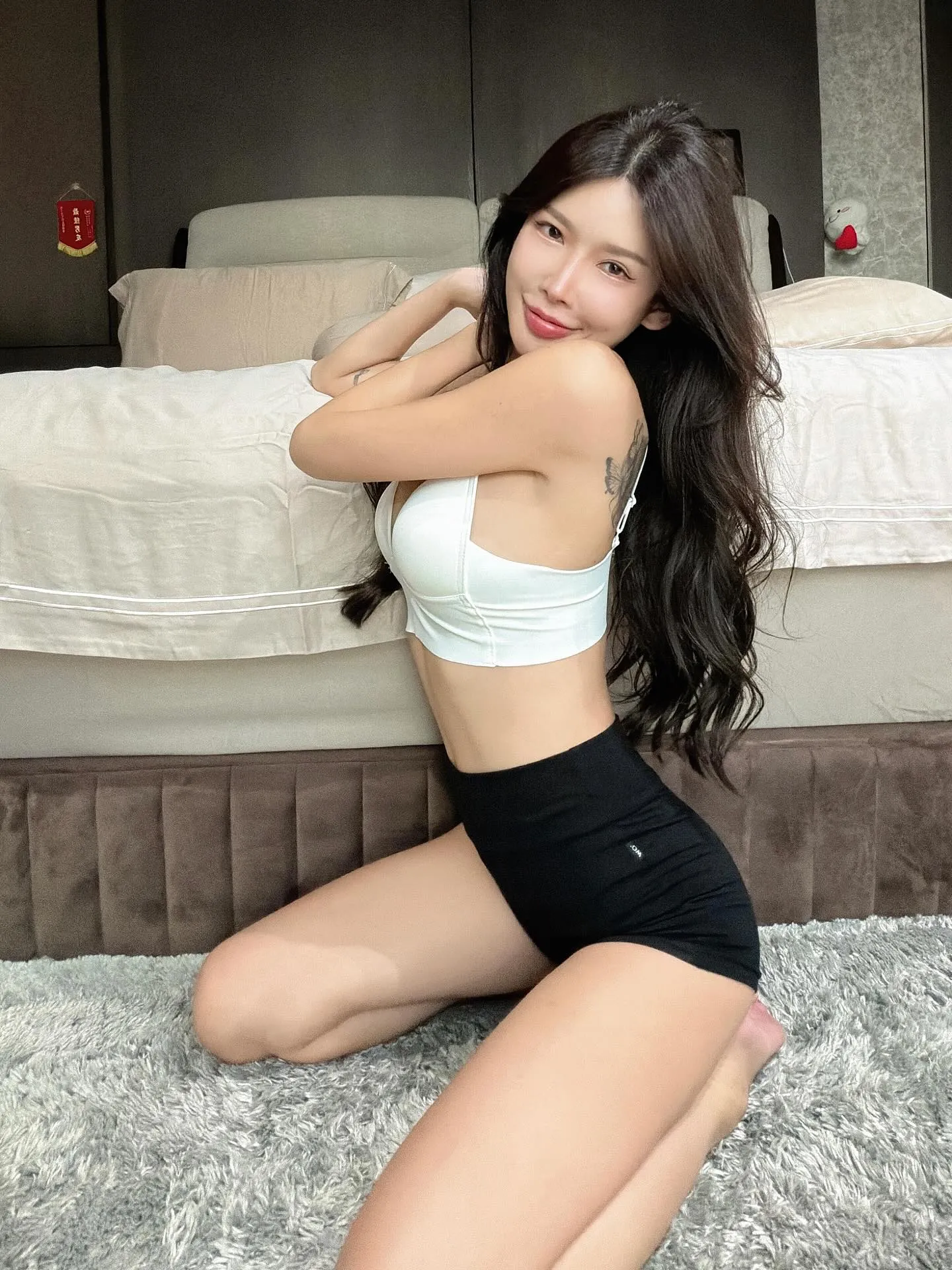 กาติต้า หยาน เน็ตไอดอลตัวท็อป นางแบบสุดฮอต พ่วงดีกรีดาวโอนลี่แฟน 32