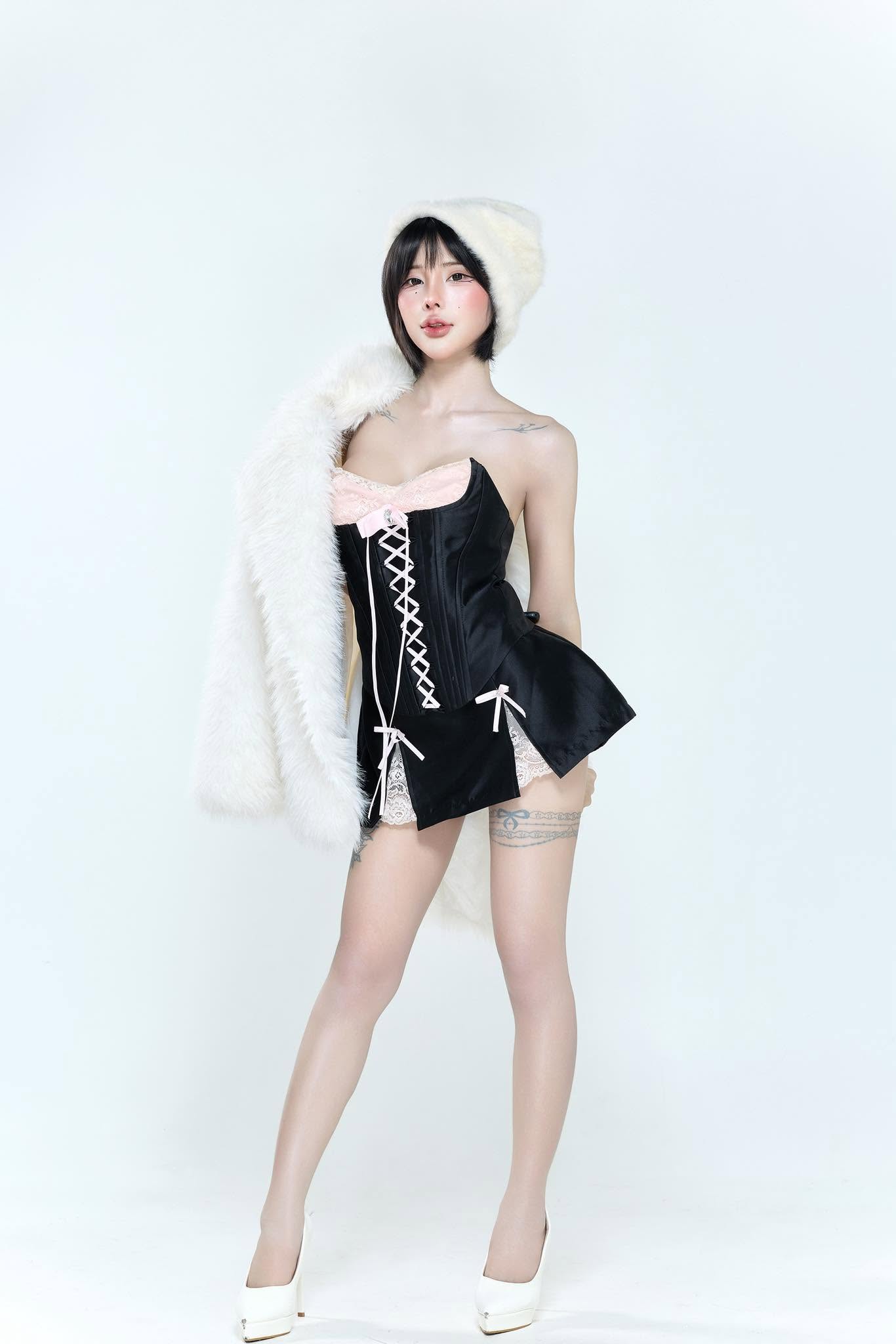 โดนัท ศิริพร นางแบบเซ็กซี่ หน้าแบ๊ว หุ่นเซ็กซี่ ดีกรีสาวคอสเพลย์ สาย18+ 36