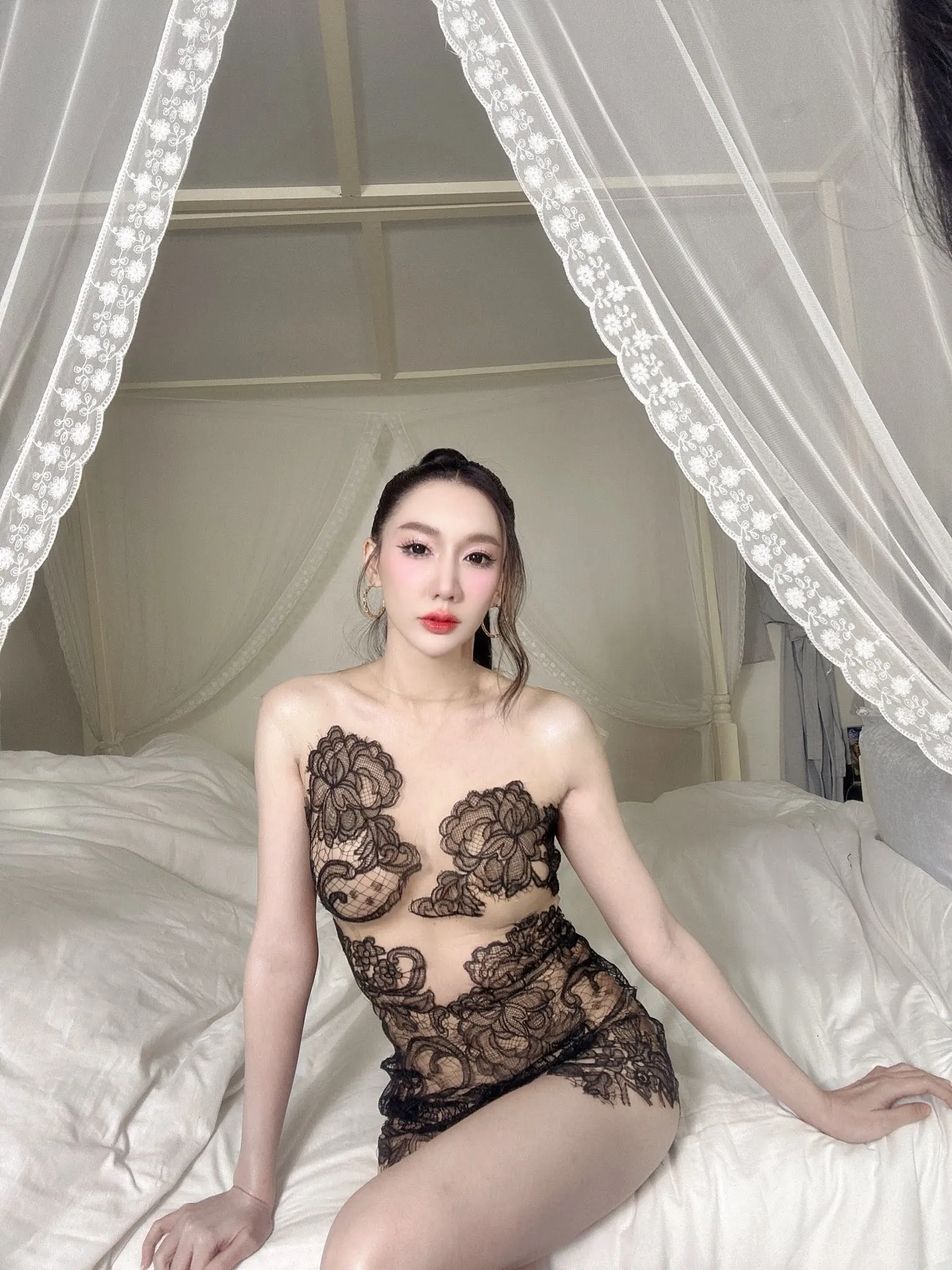 Benze พริกไทย นักรองสาวหน้าหมวย คอสตูมเซ็กซี่ หุ่นดีสุดแซ่บ 3