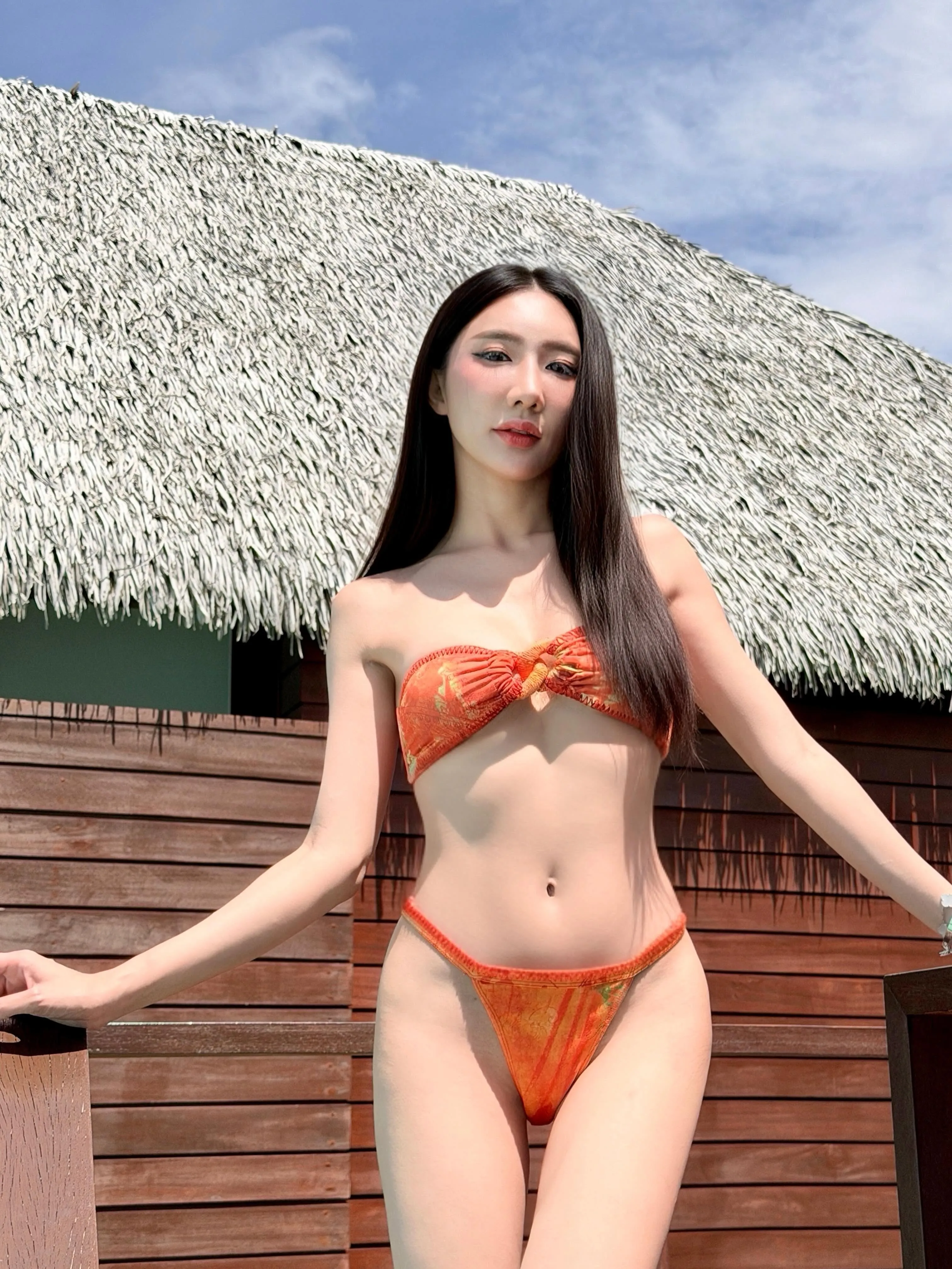 Benze พริกไทย นักรองสาวหน้าหมวย คอสตูมเซ็กซี่ หุ่นดีสุดแซ่บ 20